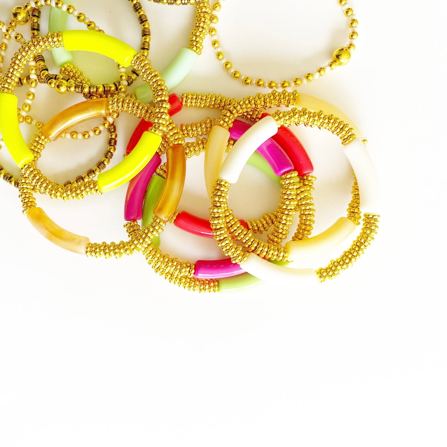 The SLIM STACKER Lucite Stretch Bracelet |Creamy White|