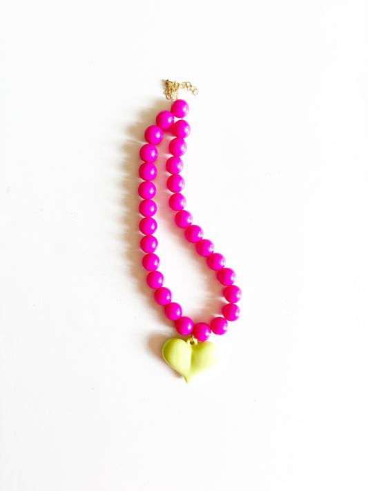 HEART NECKLACE |neon lipstick|